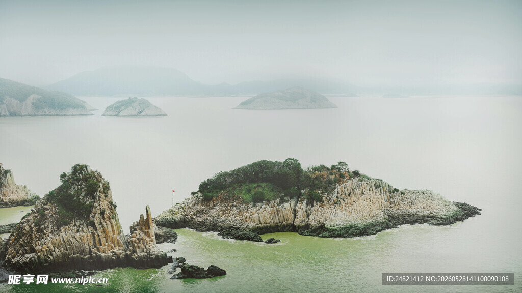 海上孤屿美景