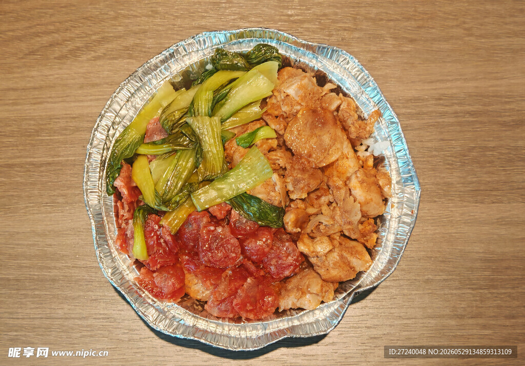 广式腊肠煲仔饭