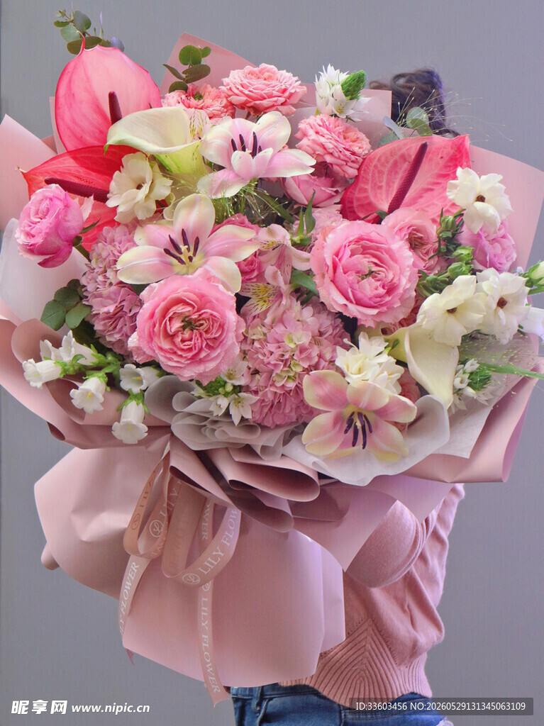 缤纷多彩鲜花花束