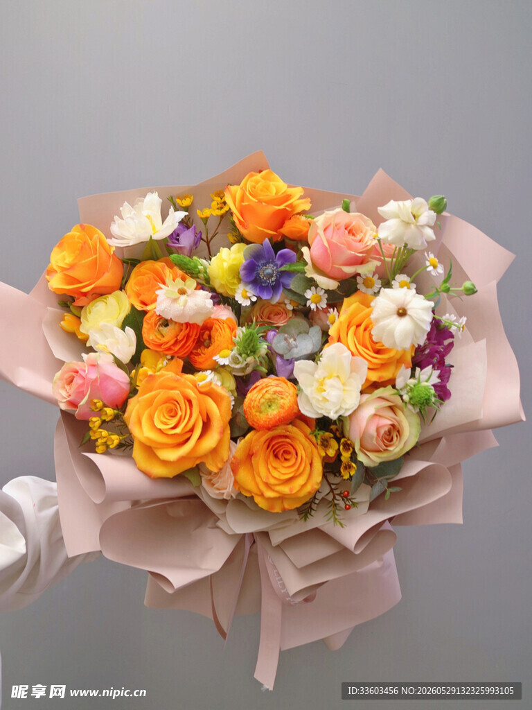 多彩鲜花花束
