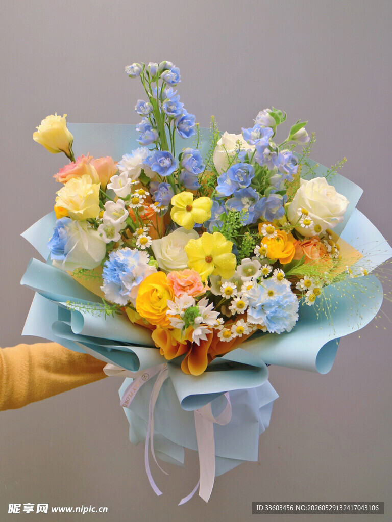 多彩鲜花花束