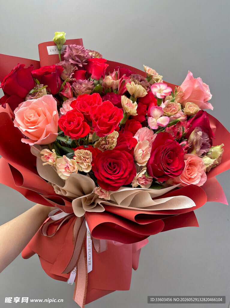 精美多彩花束浪漫之选