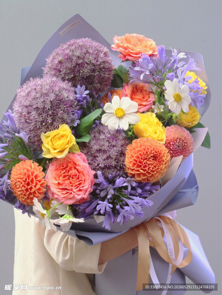 多彩鲜花花束