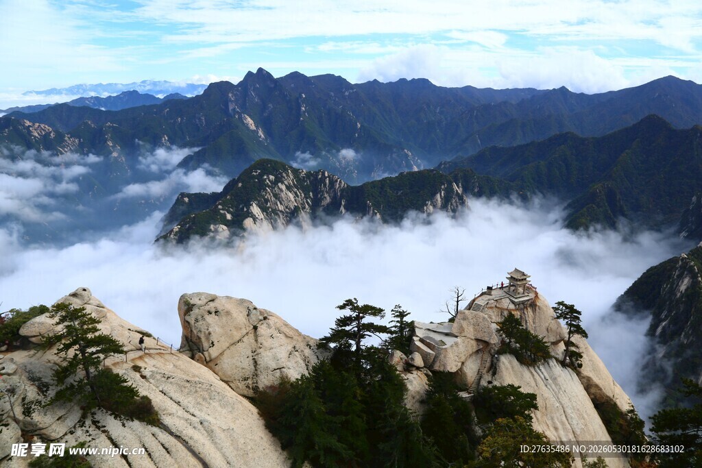 黄山云海奇峰壮美景观