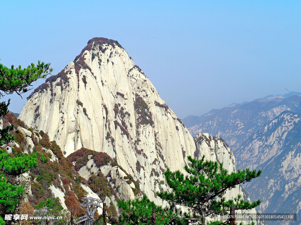 巍峨华山奇峰