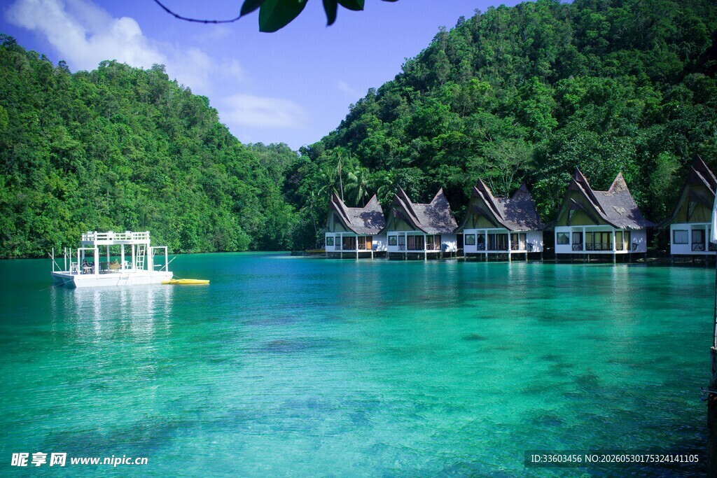梦幻水上度假屋美景