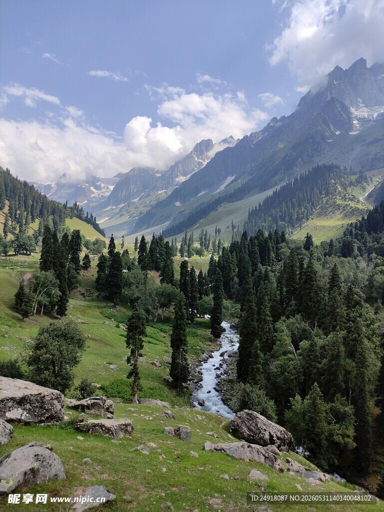 山间溪流自然风景风光