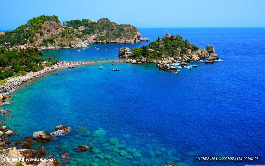 美丽海岛蓝色迷人海岸线