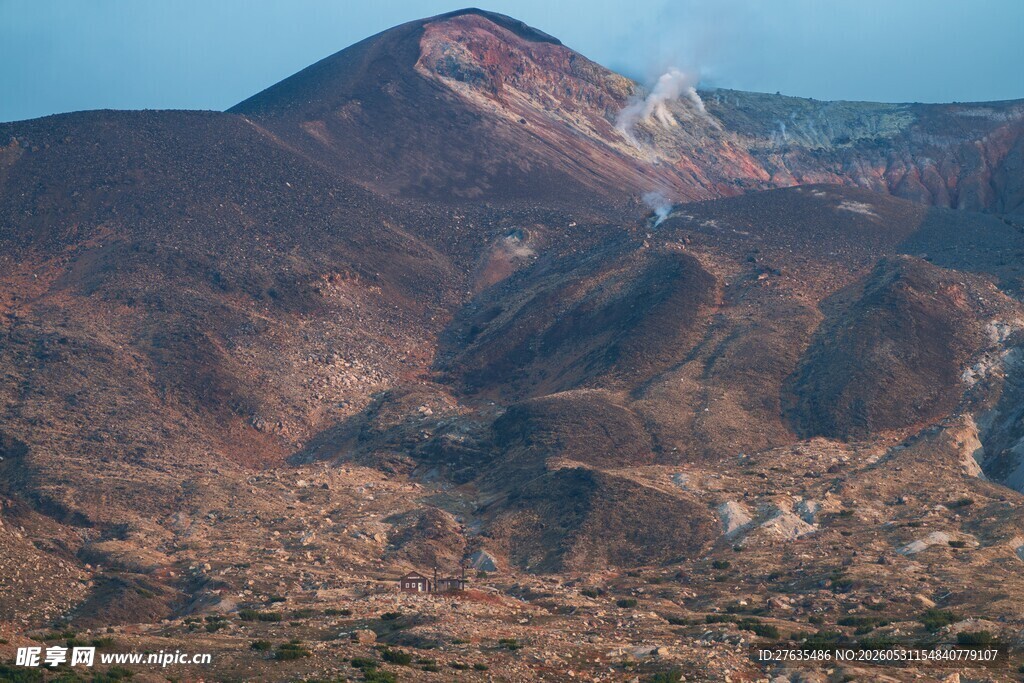 壮丽火山地貌景观