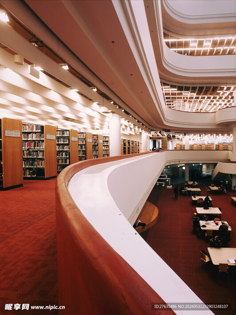 现代风格图书馆内部景观