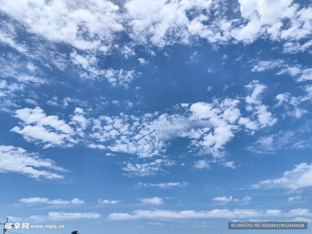 蓝天白云