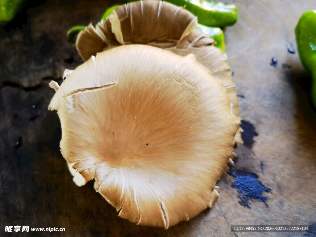 新鲜平菇