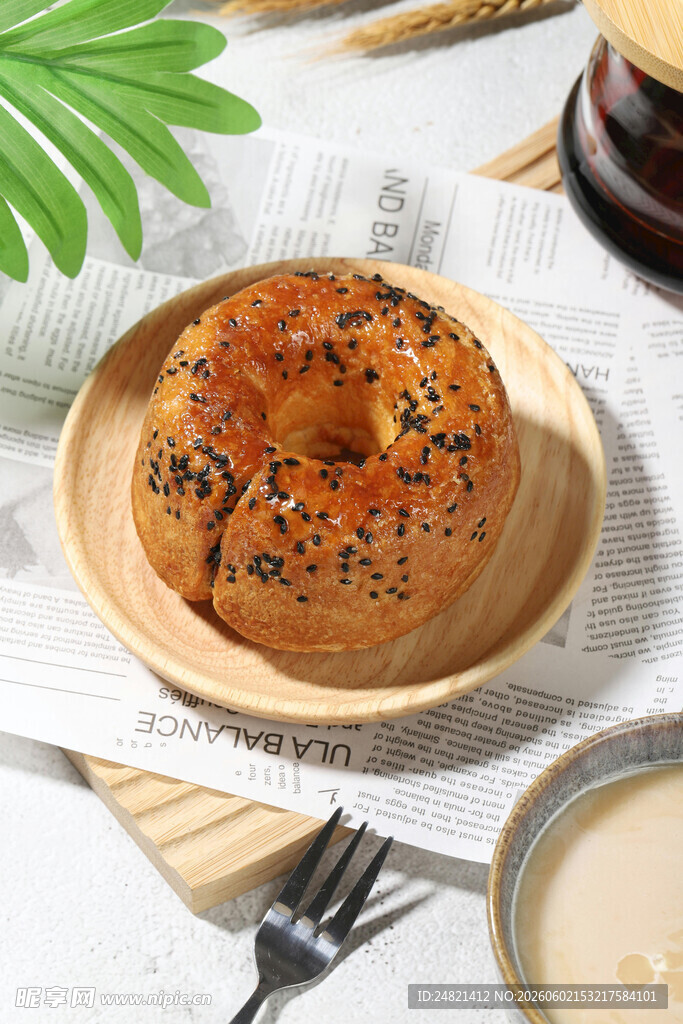 美味芝麻贝果与饮品搭配