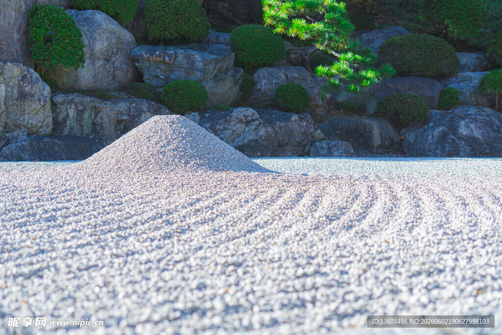 日式枯山水庭院景观