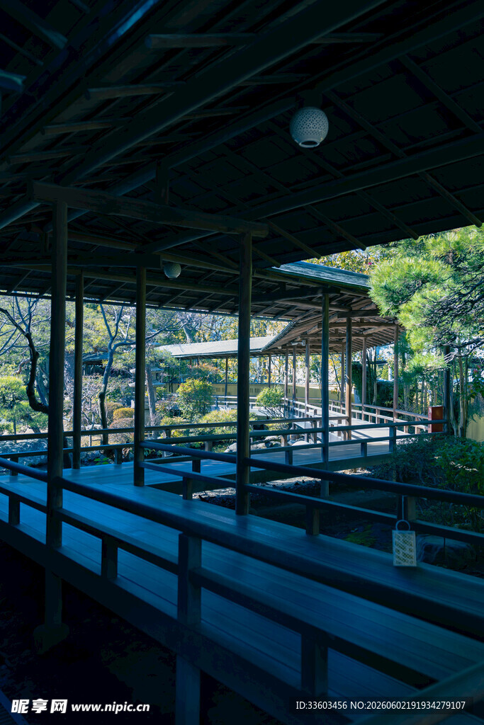 日式古朴长廊景致