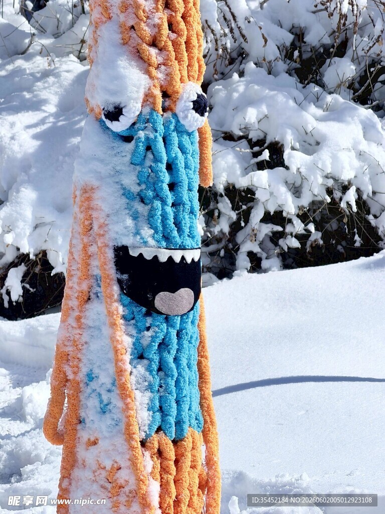 针织雪人柱