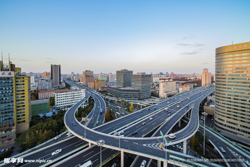 城市高架桥景观