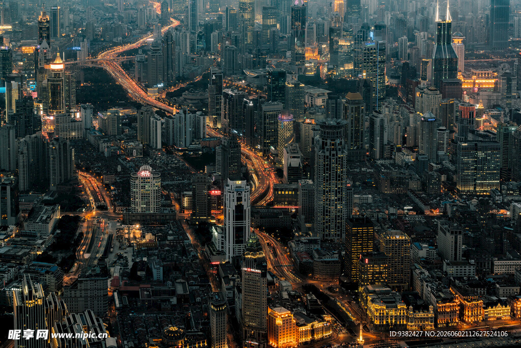 繁华都市夜景俯瞰