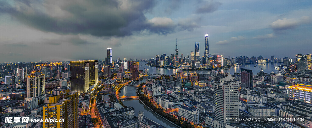 城市夜景璀璨灯火辉煌