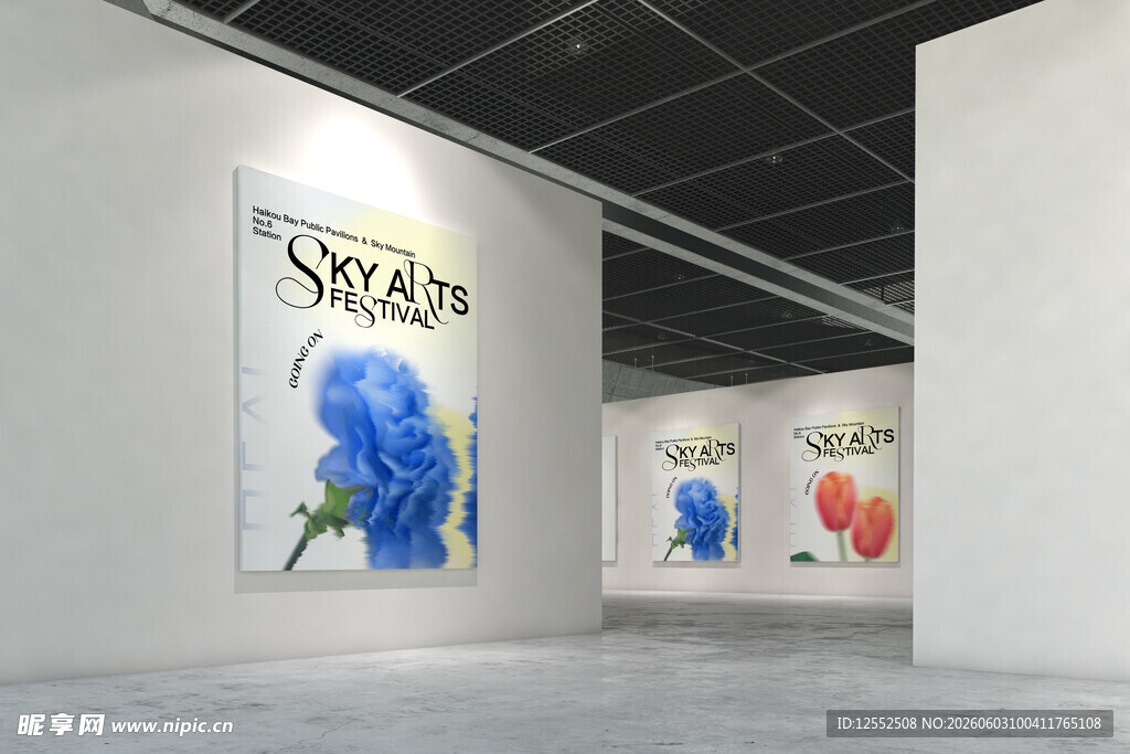 艺术展厅中的花卉画作展示
