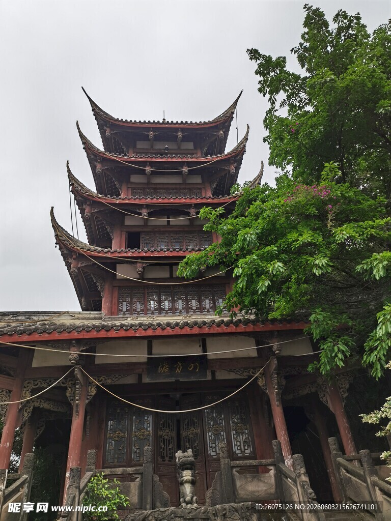 古色古香的多层中式阁楼