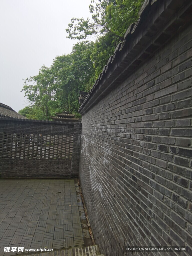古砖墙巷景