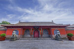 中式红墙古建筑门前景致