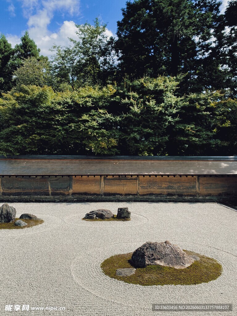 日式枯山水庭院景观