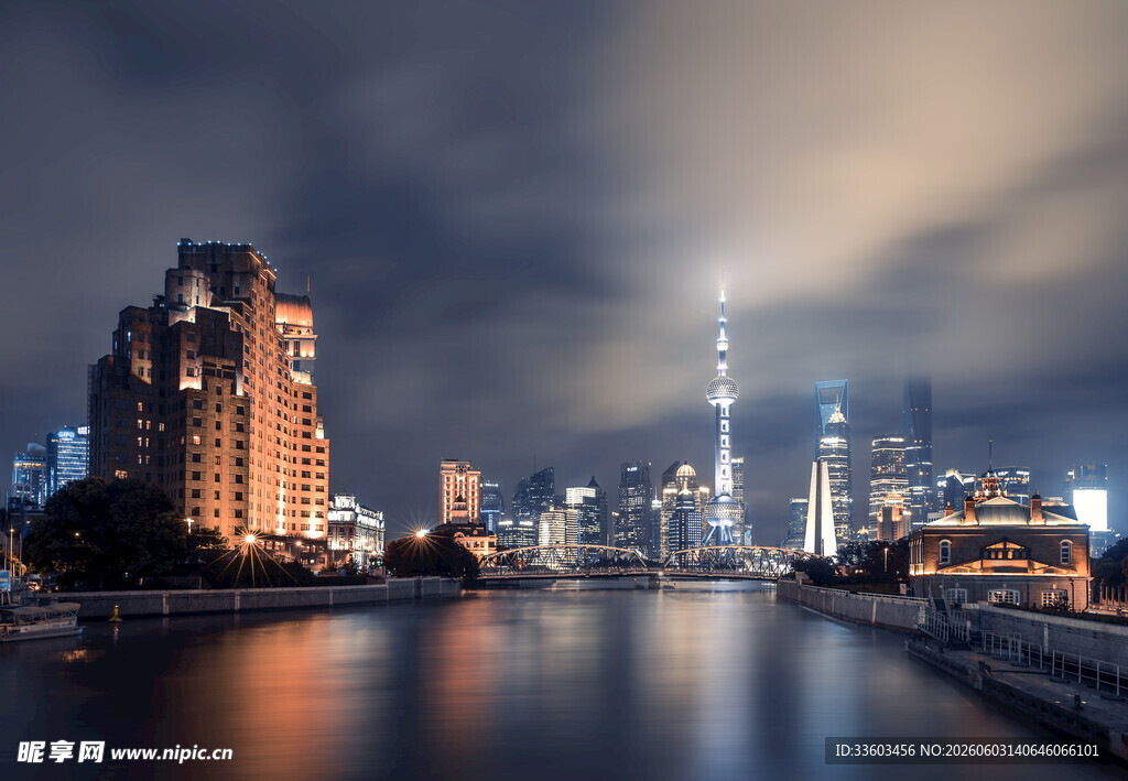 上海城市夜景河畔风光