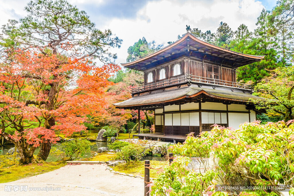日式古建庭院美景