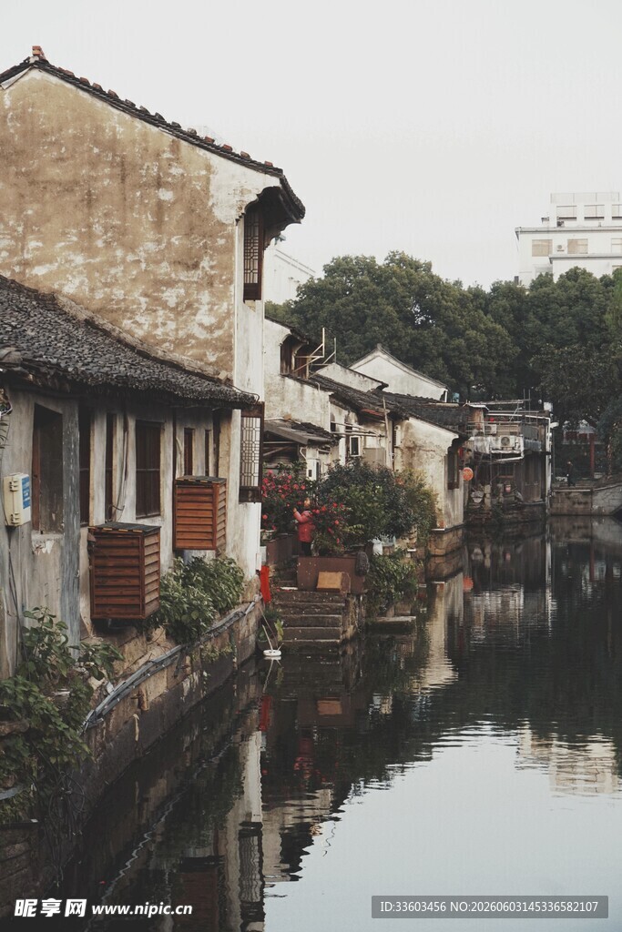 江南水乡古宅临水景致