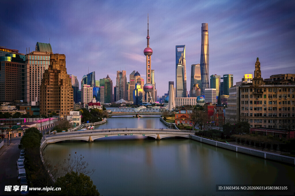 上海外滩璀璨城市夜景
