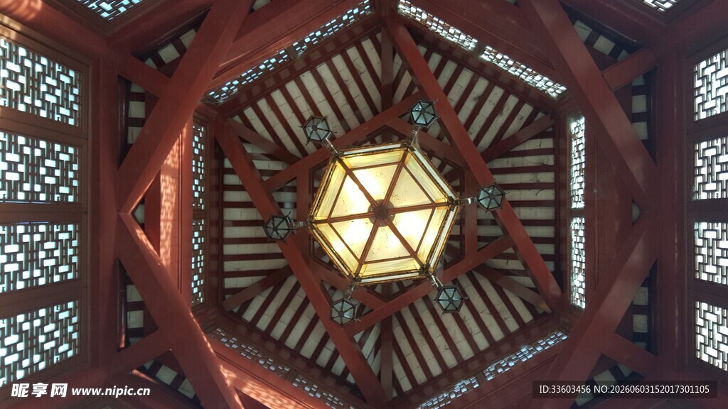 华丽六角星穹顶内部景观