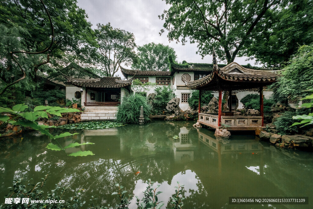 中式园林池塘景观