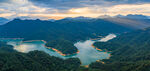 中国广西蒙山茶山湖落日晚霞风光