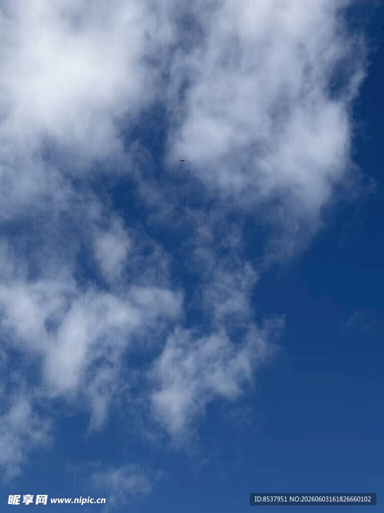 蓝天白云
