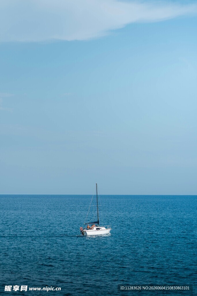 海上孤舟