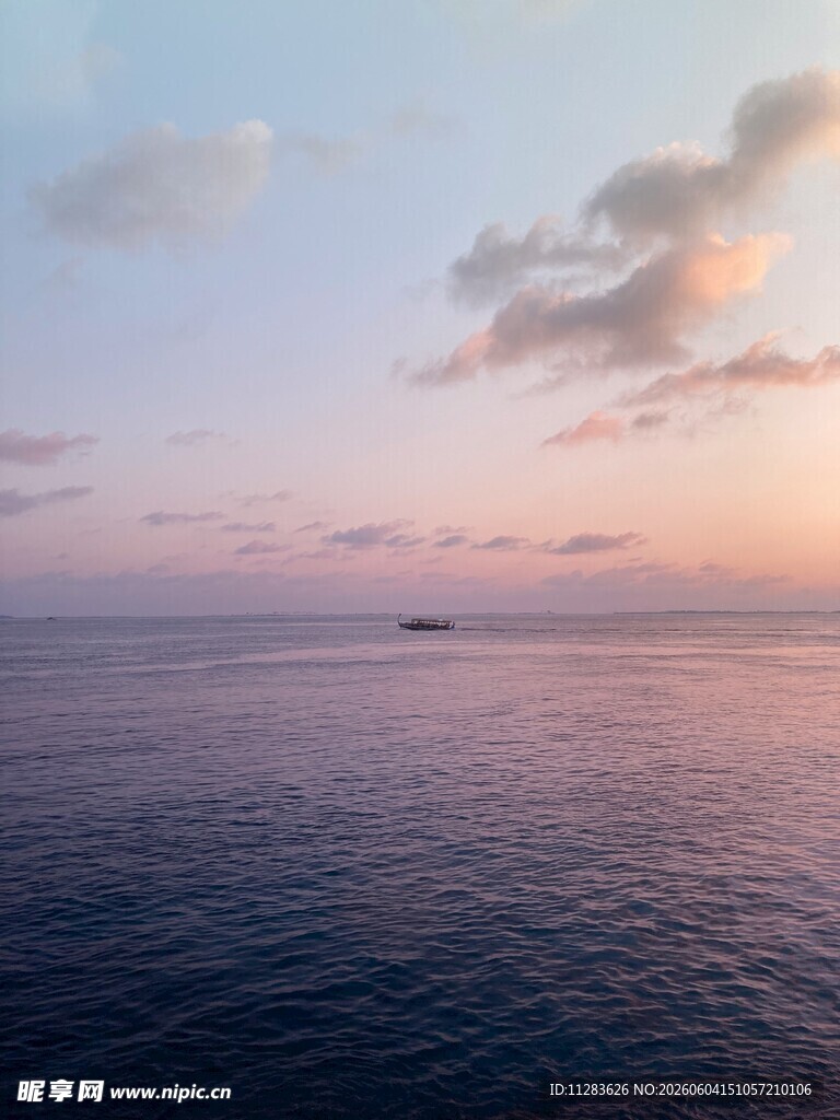 海上日落美景