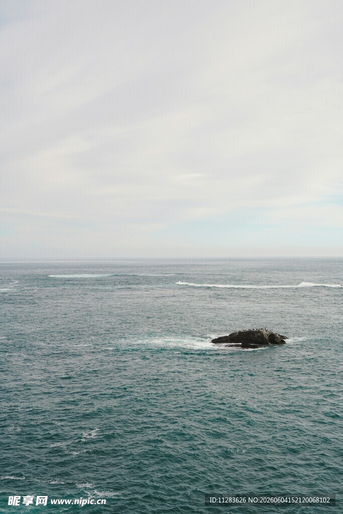 海上孤礁
