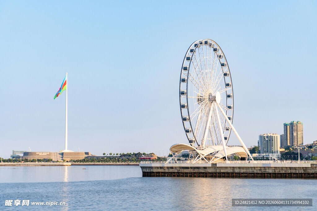 海滨摩天轮美景
