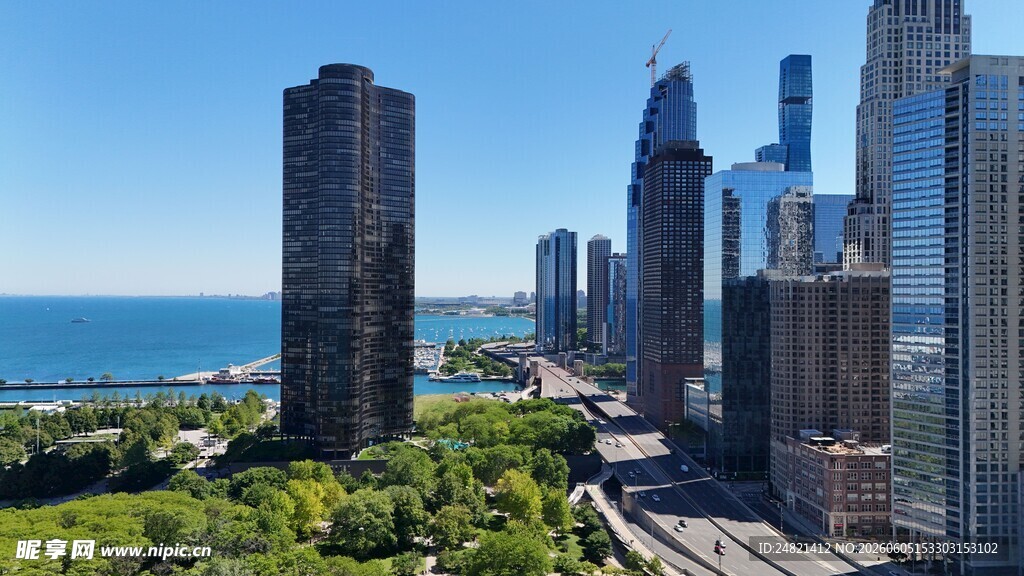 芝加哥城市天际线与海景