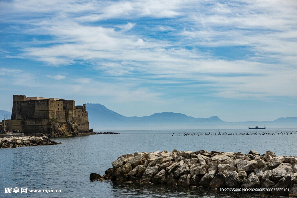 海边古堡风景