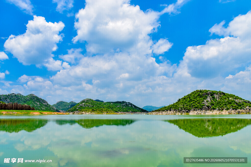 湖光山色美景如画