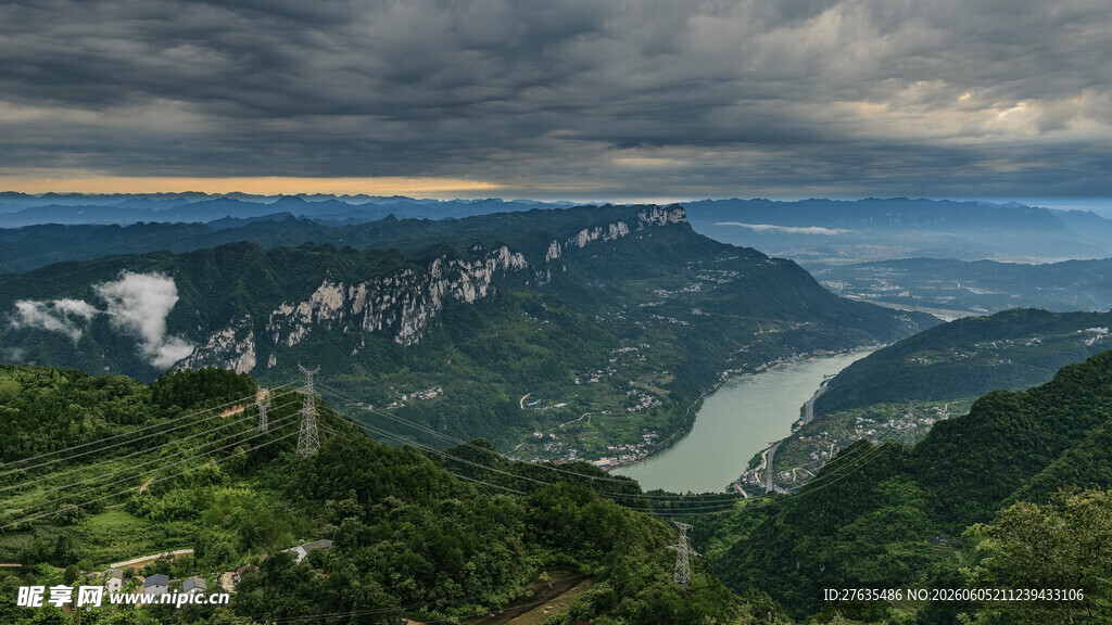 壮丽山河景观图