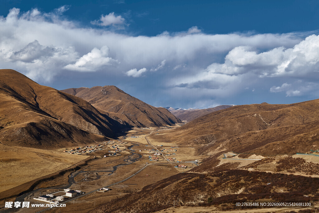 壮丽山间景色