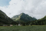 山间绿野清新自然美景