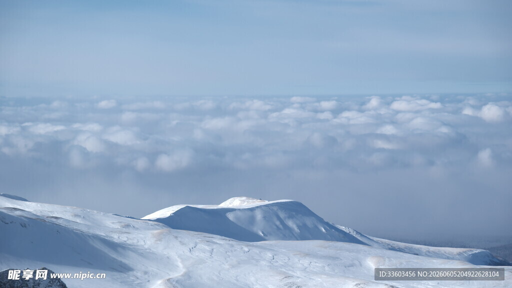 雪山壮丽景观