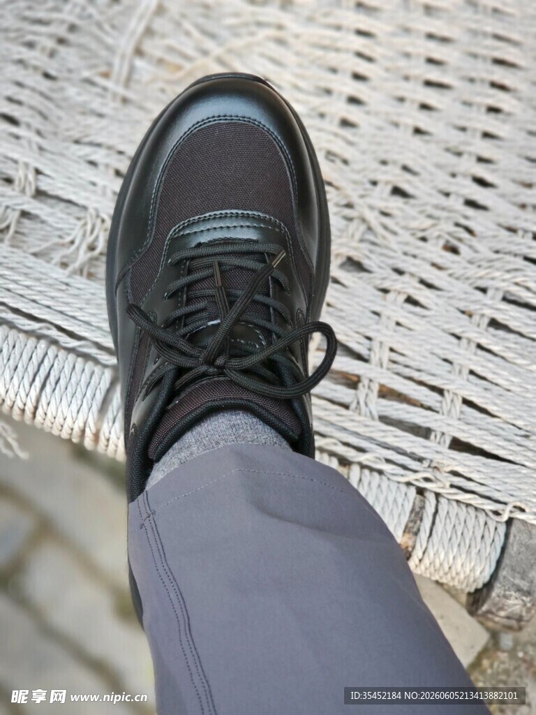 皮鞋