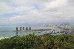 海滨城市风光远眺