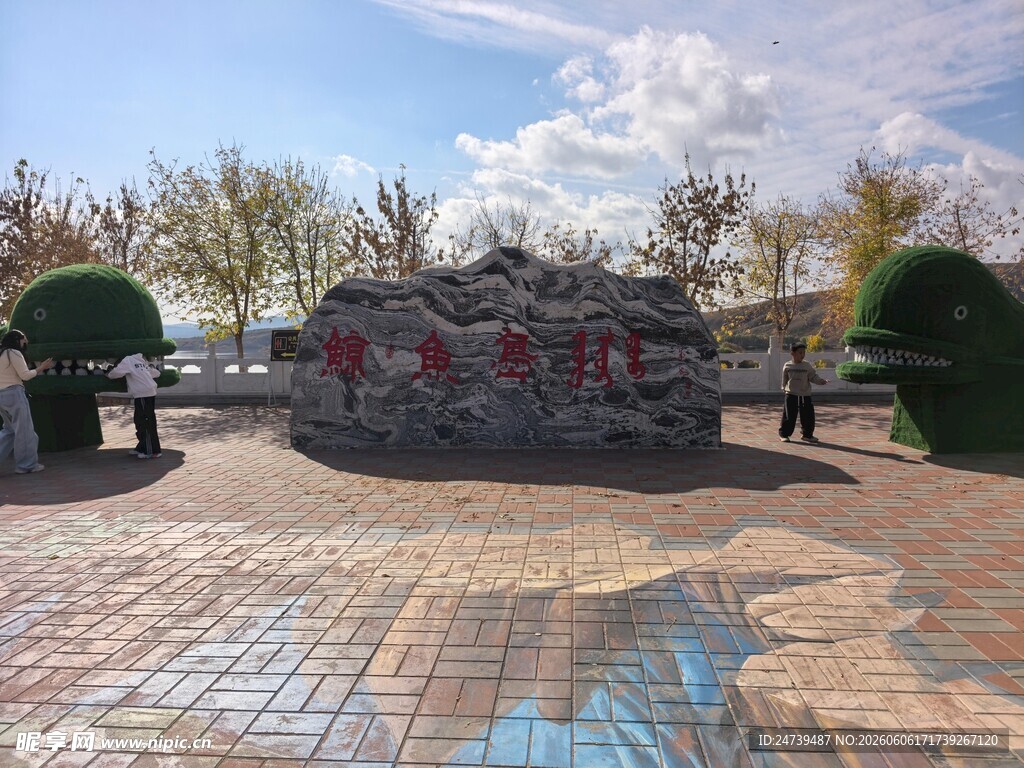 内蒙多伦湖的秋天